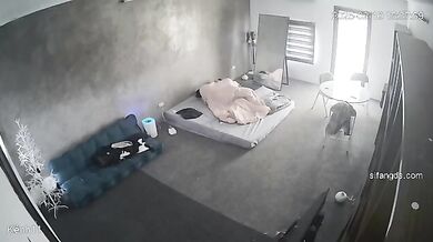 黑客破解家庭网络摄像头偷拍❤️住毛坯房的年轻情侣疯狂做爱 有时一天做爱几次（59V) (1)